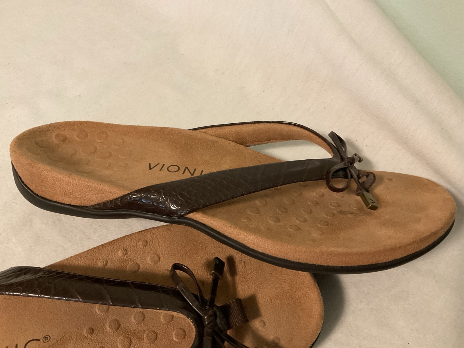 Vionic Bella II Brown Flip Flop Thong Sandals Womens Size 10