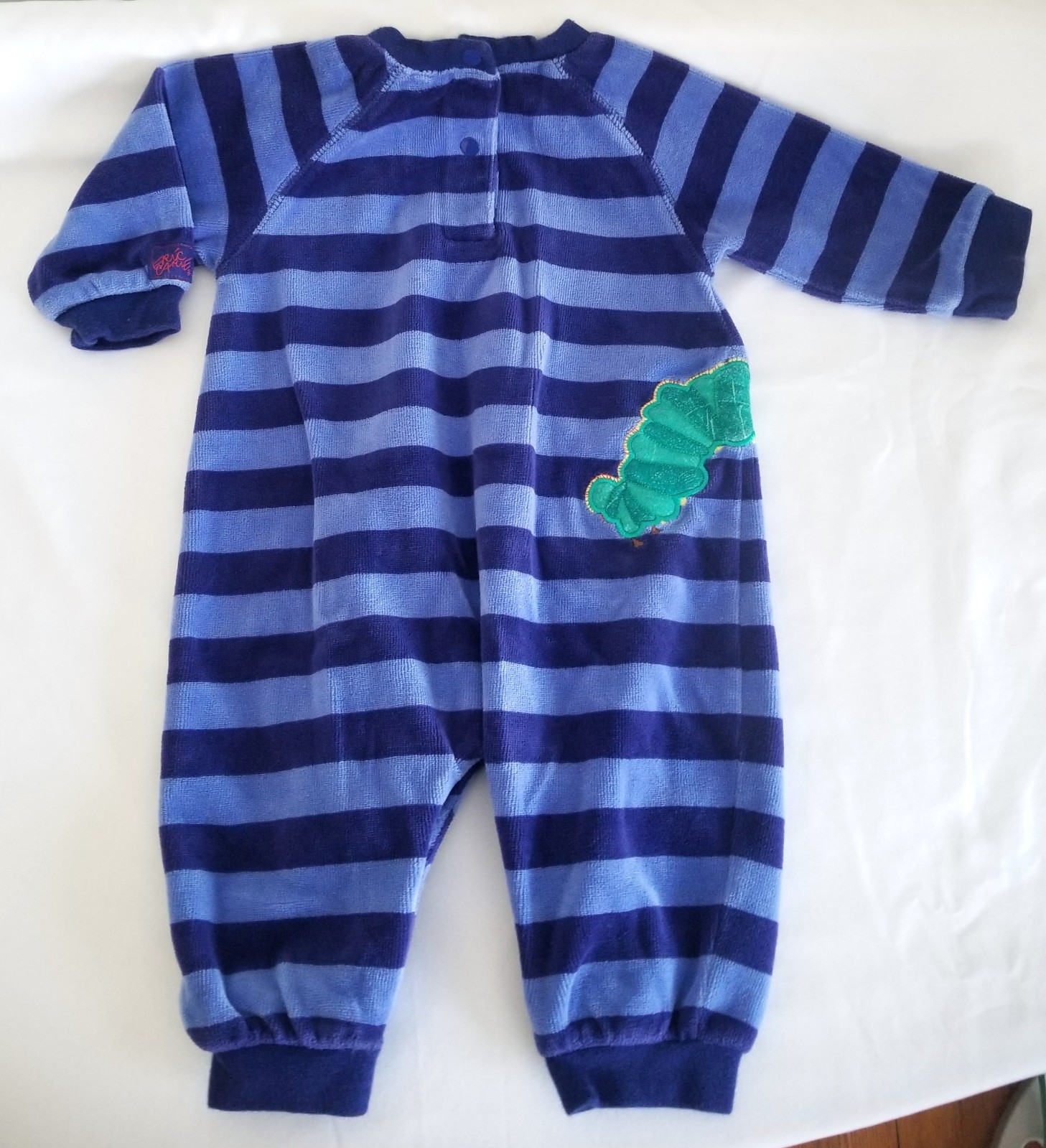 Vintage Eric Carle Very Hungry Caterpillar Body Suit Romper Blue 6-9 M Carter’s