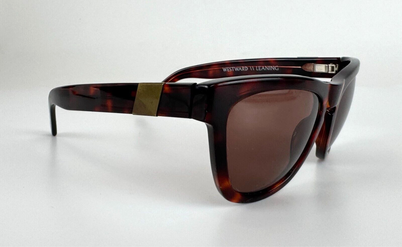 Westward Leaning Sunglasses Wmn Brown Tortoise Shell Frame Amber handmade Japan