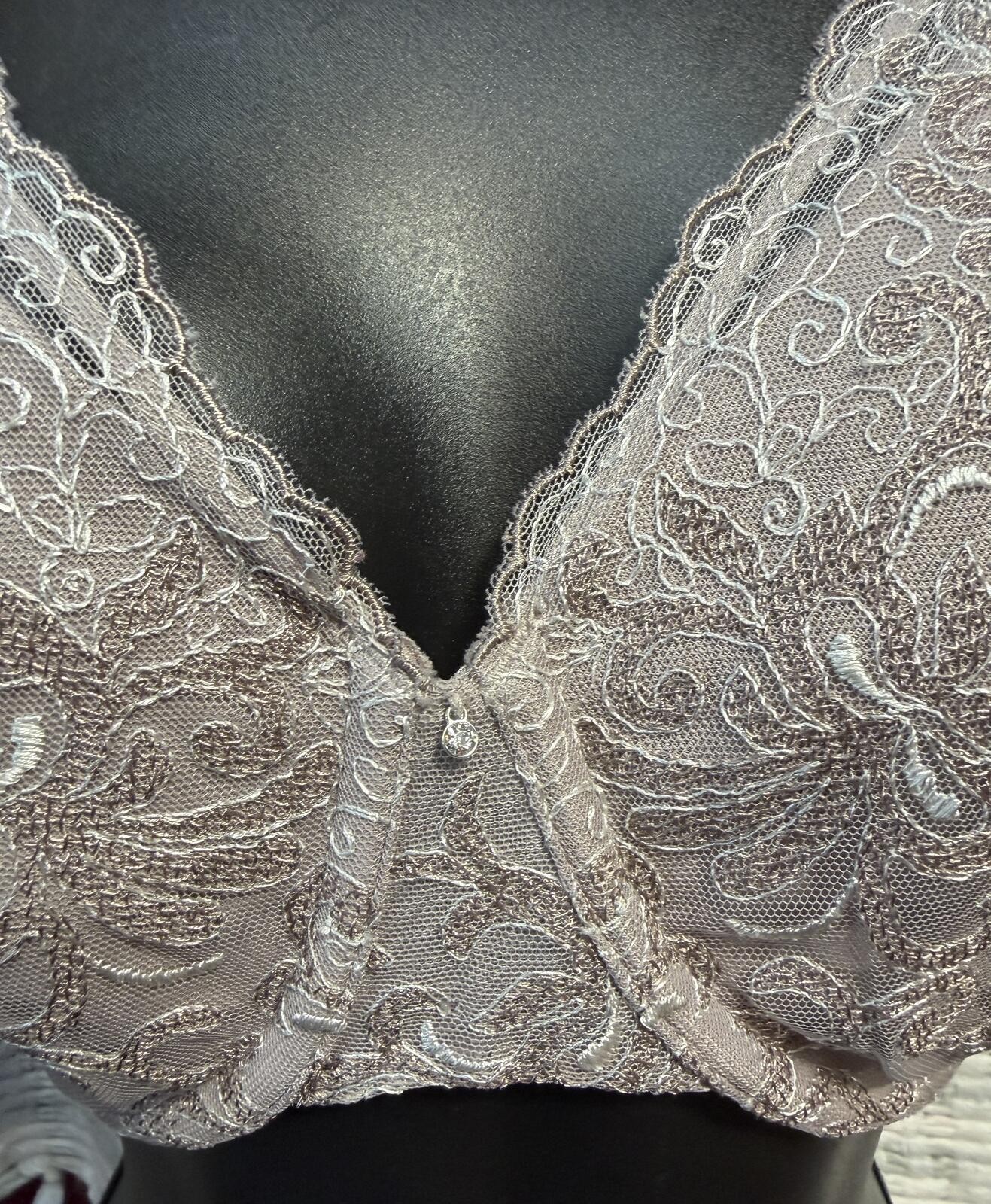 BRA Playtex 4513 Lace Underwire Bra 36DD Taupe Mauve