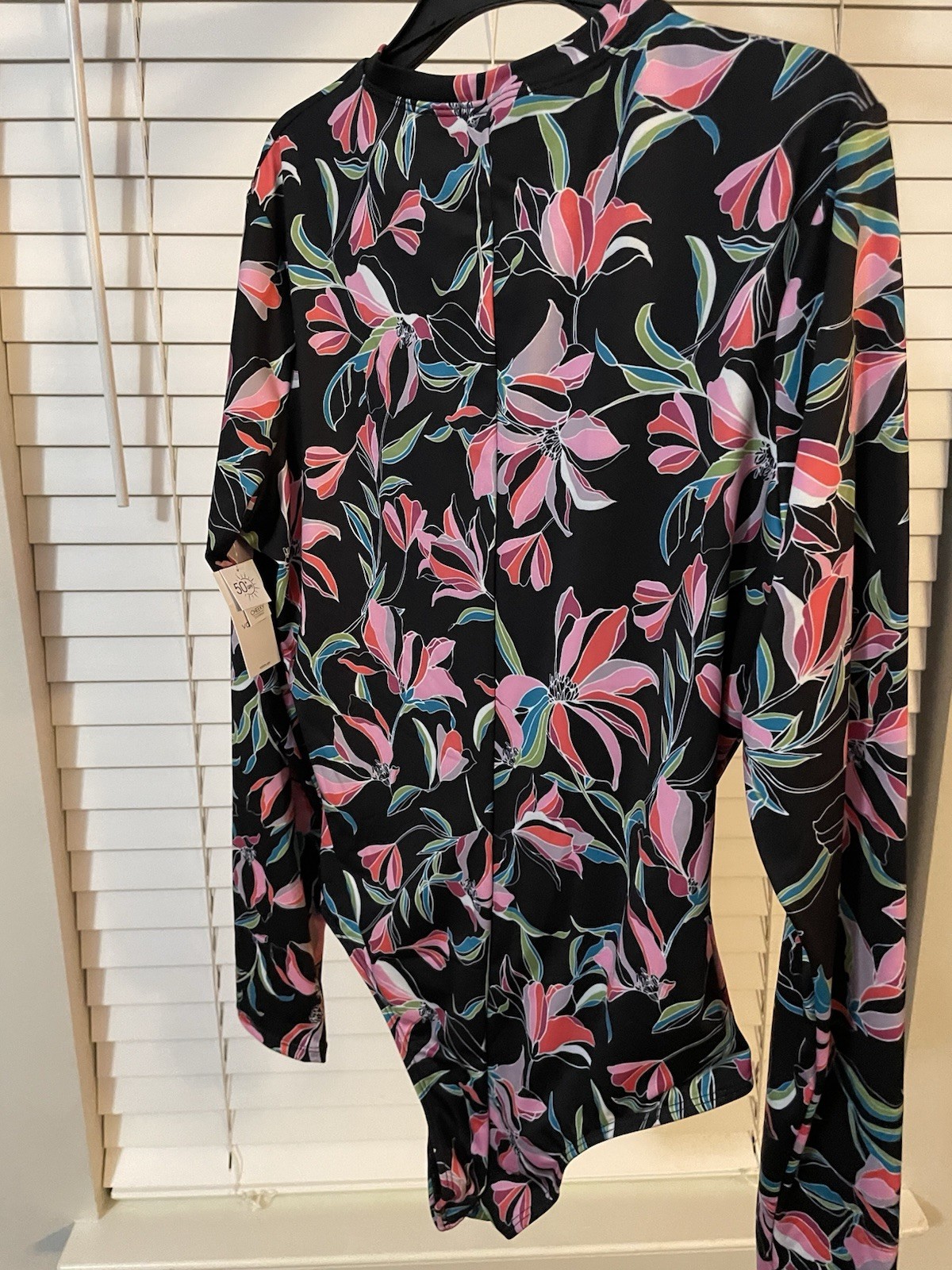NWT Volcom Women’s Bodysuit Size XL Black Coral Floral Swimsuit