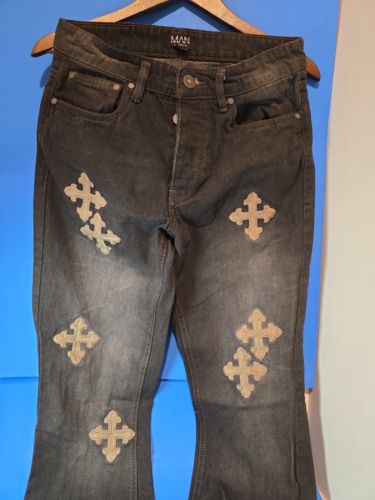 boohooMAN MAN Men’s Black Embroidered Cross Jeans Size 32P Button Fly Streetwear