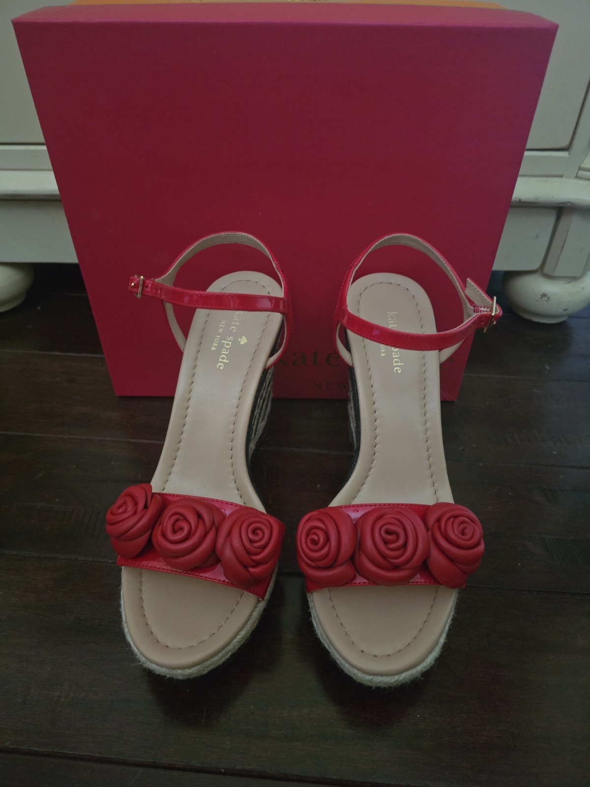 Kate Spade Red Patent Leather 4.5″ Heels /1″ Platform Sandals 8.5M