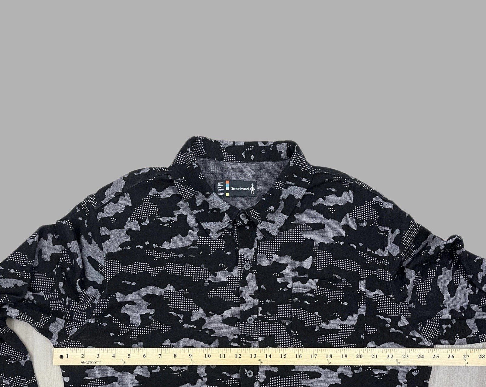 Smartwool Men’s 2XL Merino Wool Blend Black/Gray Camo Pockets Woven Button-Up