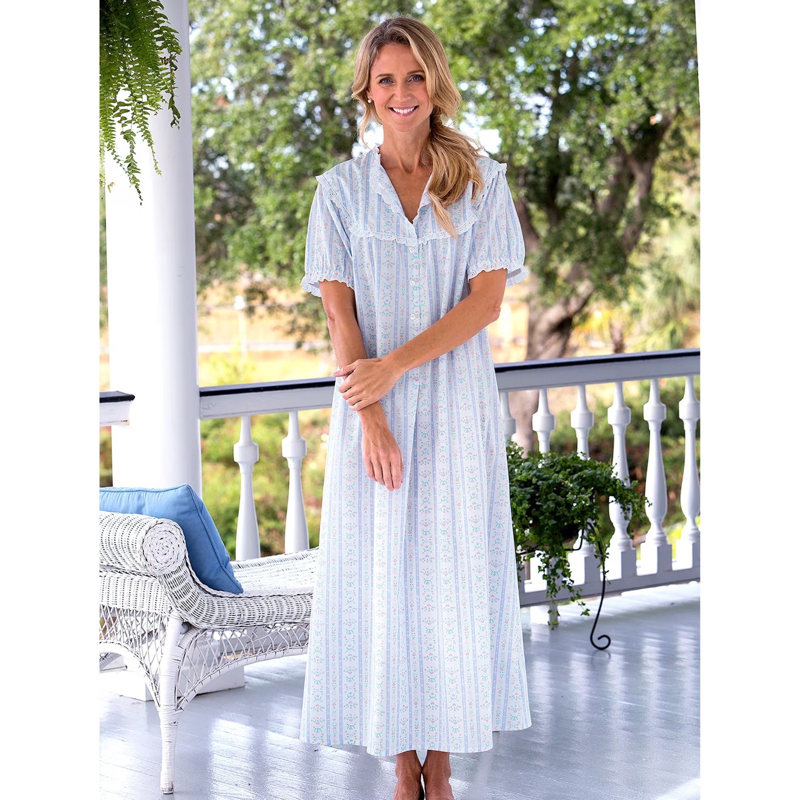 Original Lanz Tyrolean Cotton Lawn Nightgown, Lanz of Salzburg