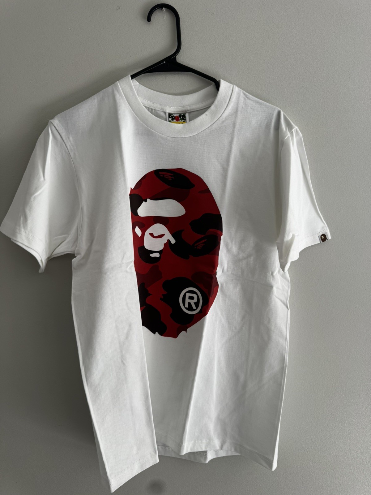 A Bathing Ape Men’s Short Sleeve T-Shirt , red Size Small