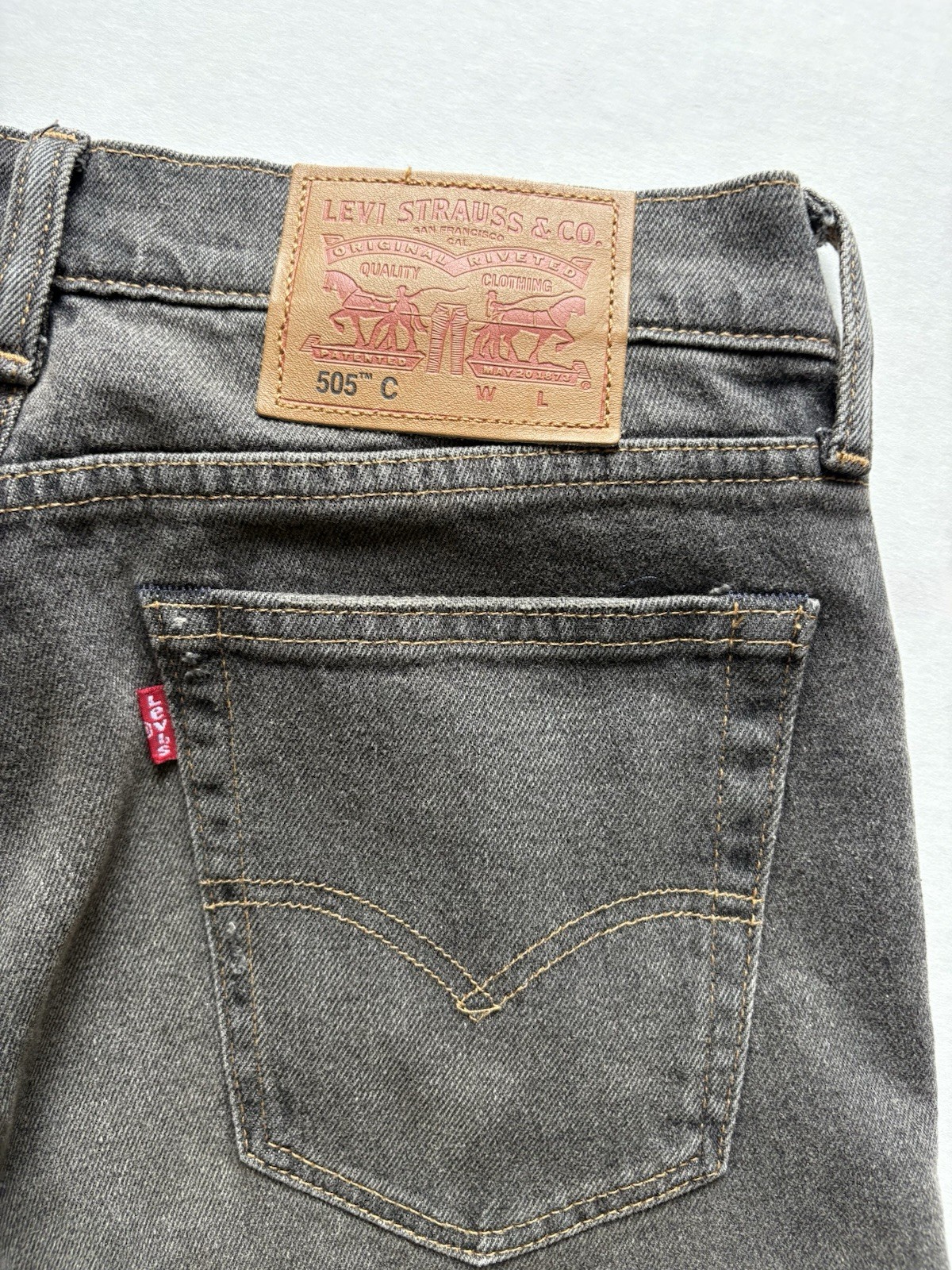 Women’s Levi’s 505 C Customized Slim Straight Jeans Gray Distressed 29×32