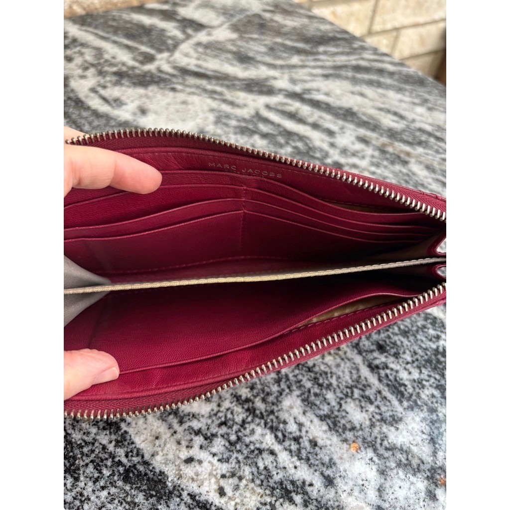 Marc Jacobs Quilted Leather Push Lock Zip Around Wallet Berry Pink Made in Italy