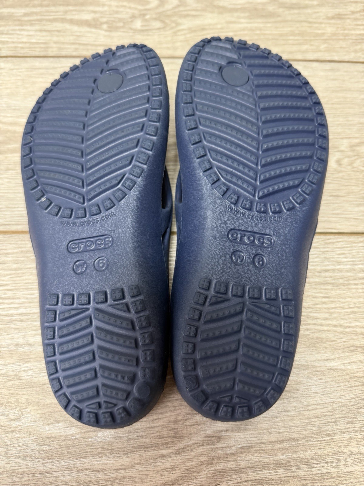Crocs Iconic Comfort Navy Kadee II Flip Flop Sandals Womens Size 6