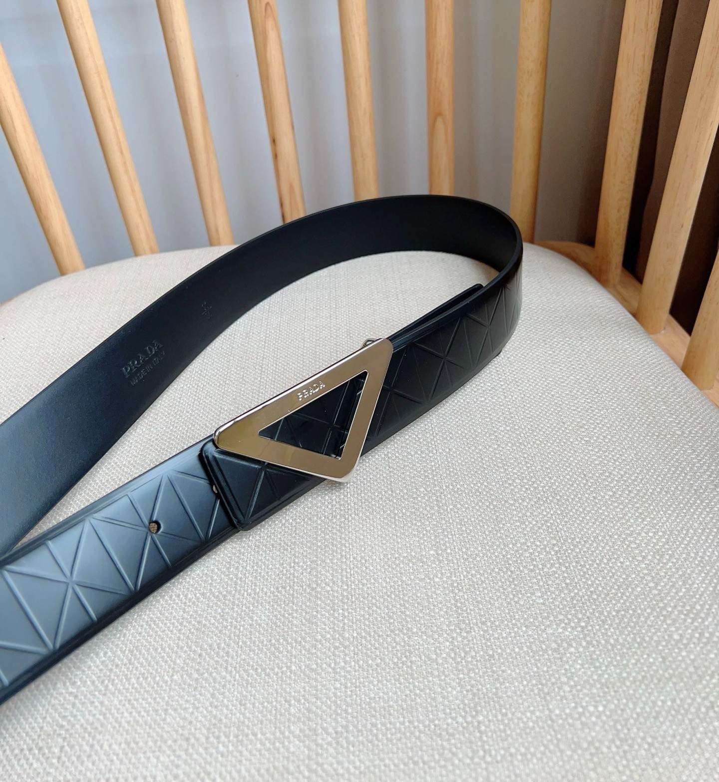 Prada men’s leather belt in Black