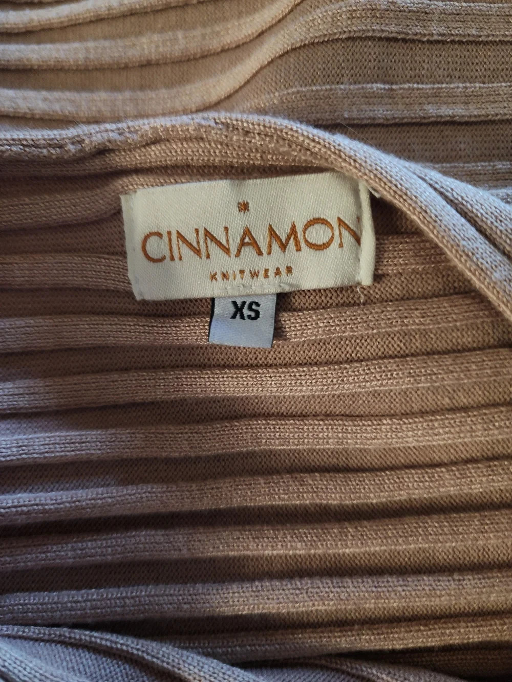 Cinnamon Knitwear Ribbed Dolman Sleeve Cropped Sweater, Size X-Small