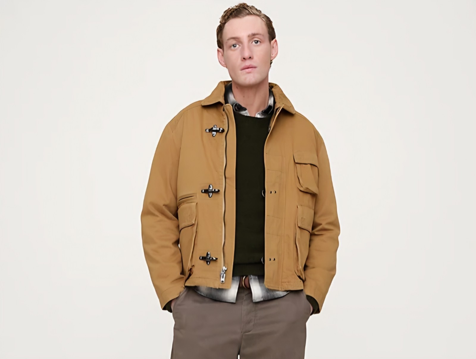 Banana Republic New Fireman Clasp Field Jacket (medium), khaki beige