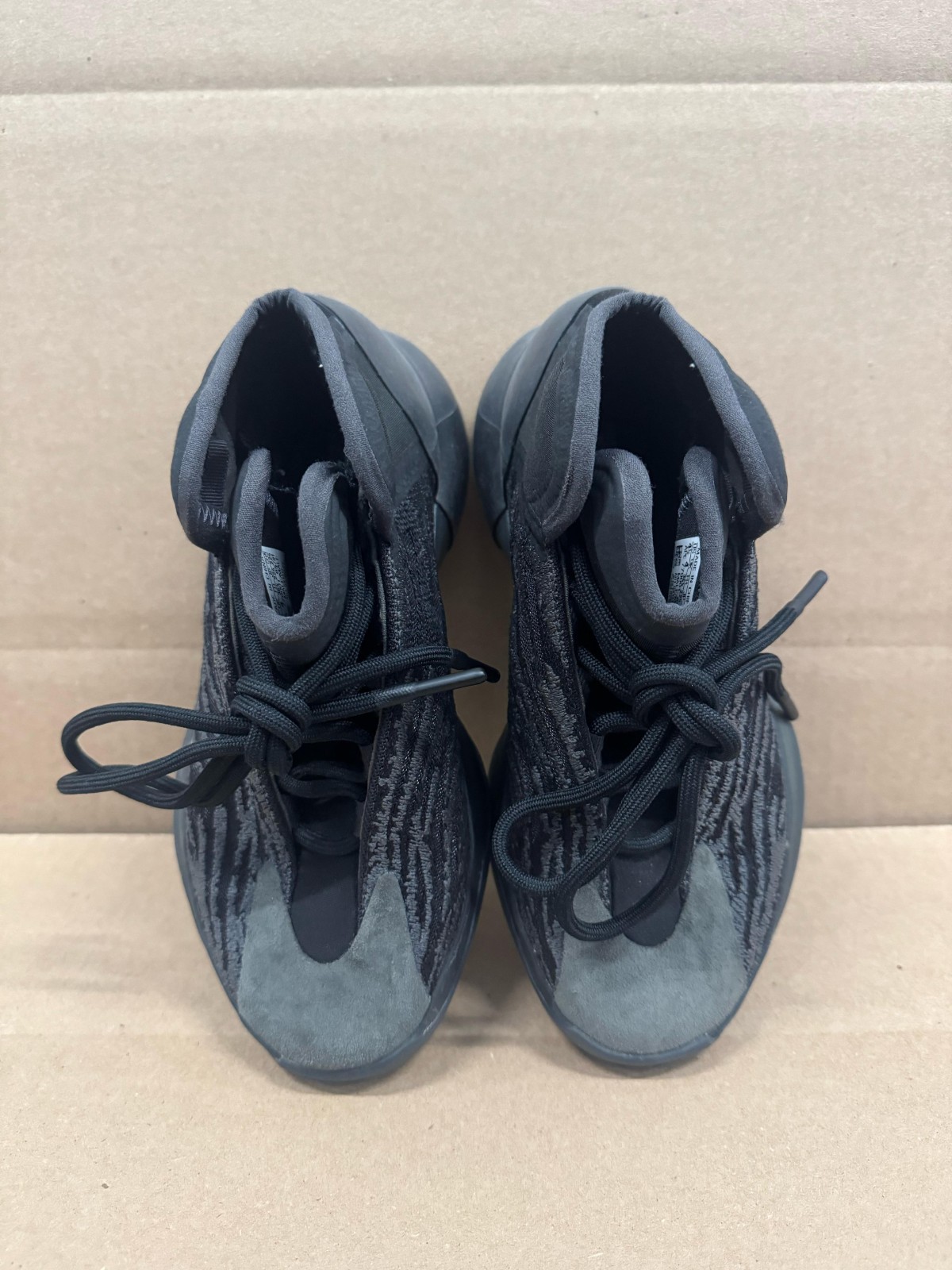 Adidas Yeezy Quantum Onyx Sneakers Black GX1317 Size Mens Size 4.5 Women’s 5.5