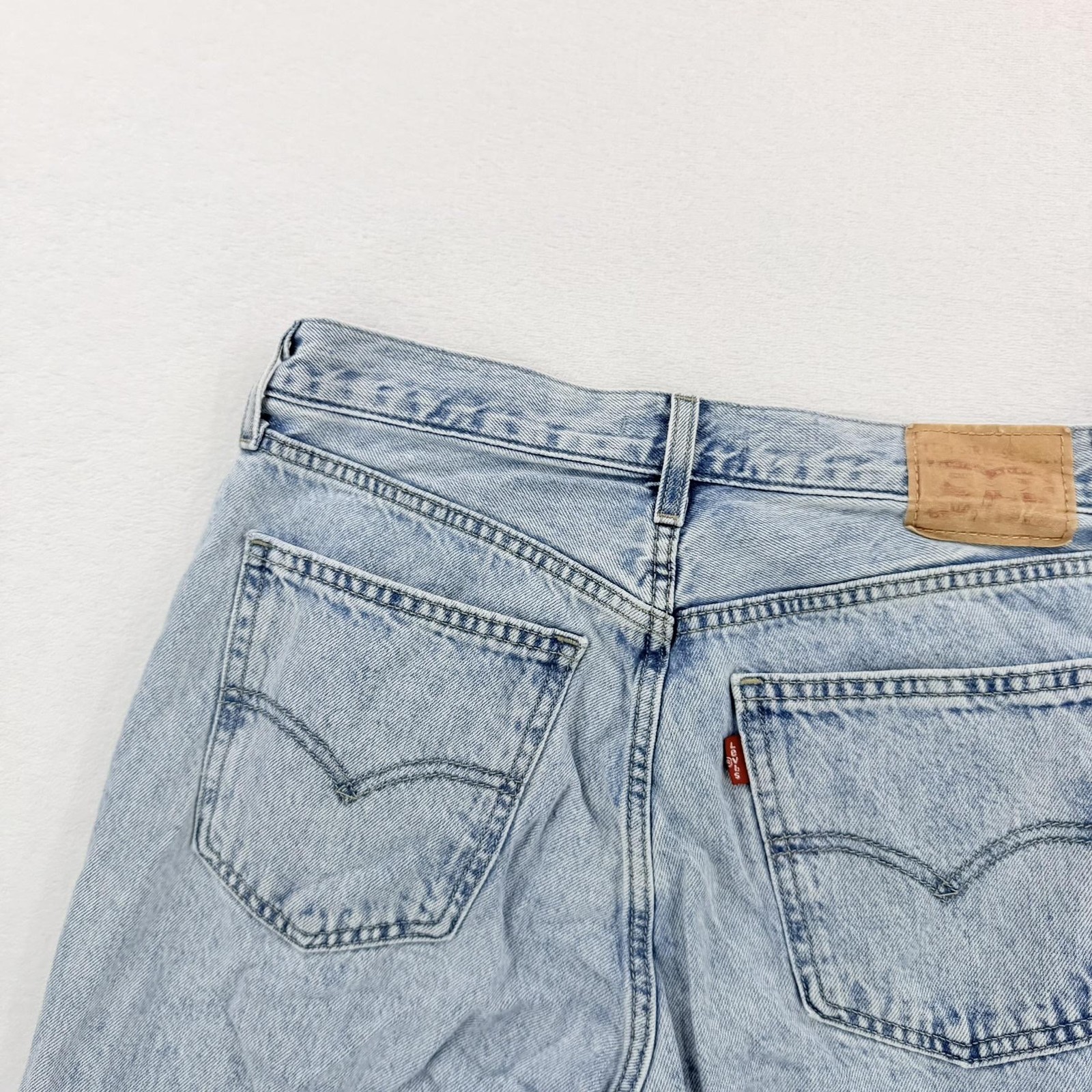 Levi’s Low Pro Straight Jeans Womens 28 Blue Light Wash Denim Low Rise Relaxed