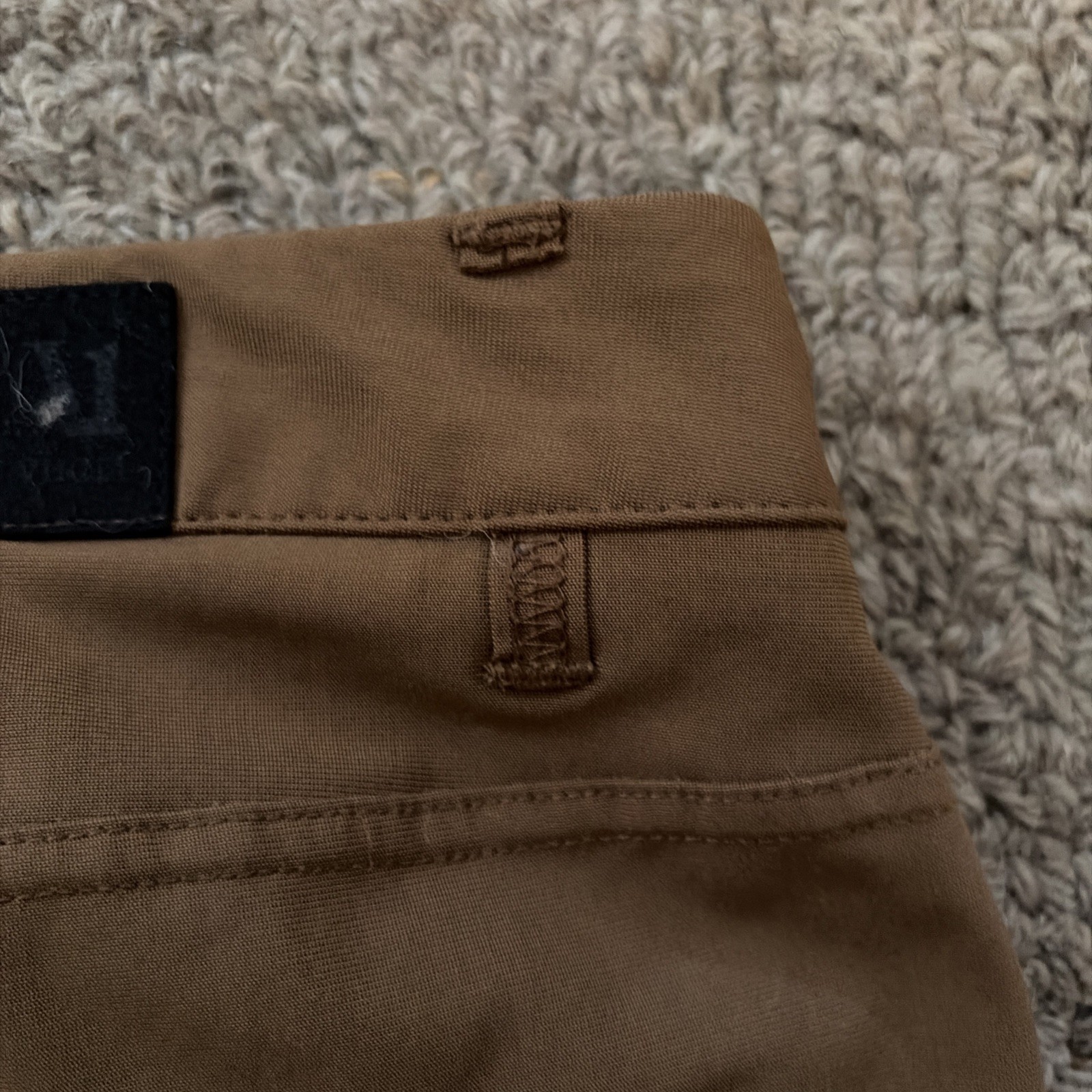 Vuori Meta Pants Mens Size 34×30 Brown Performance Stretch Pants V430-S. READ