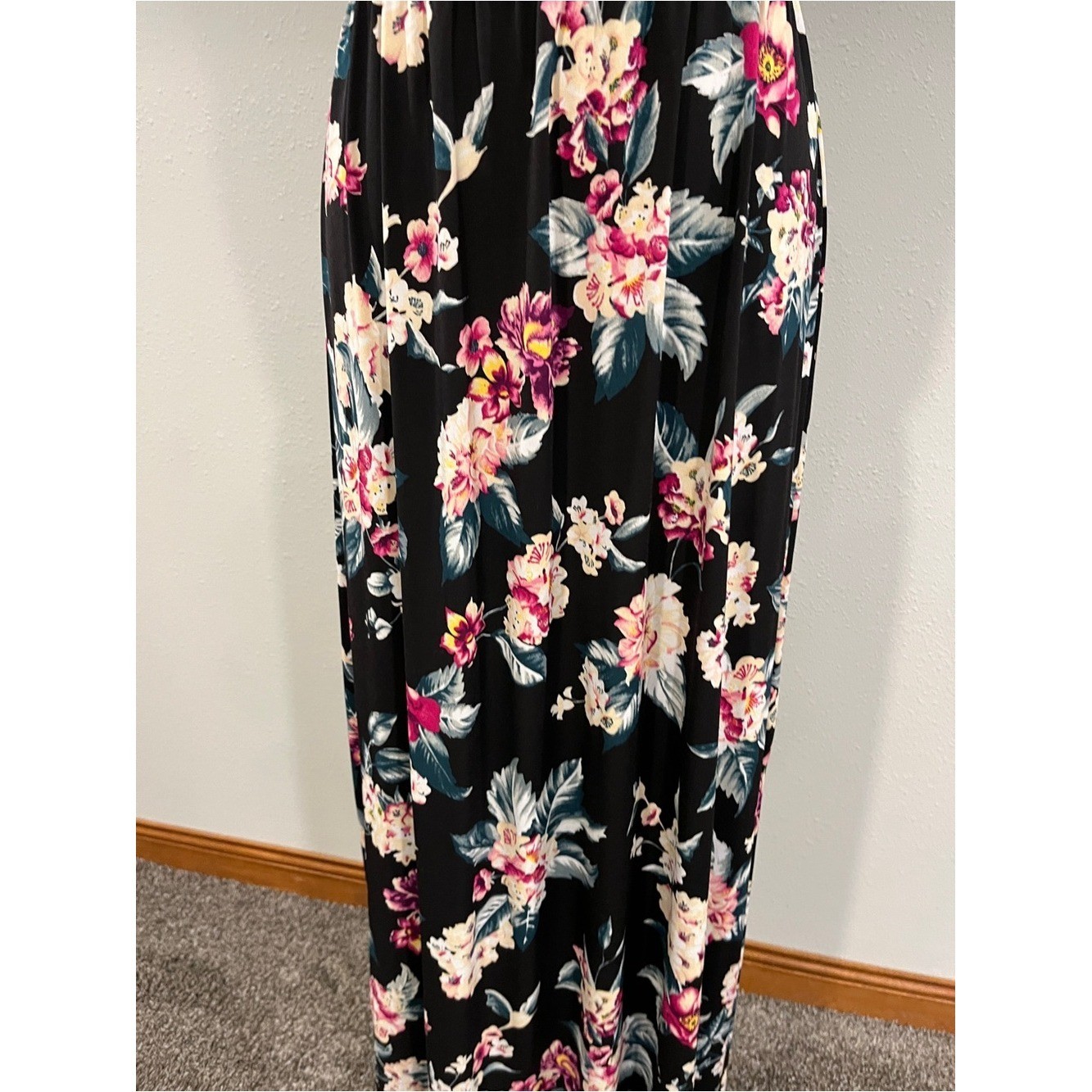 Sleeveless Floral Halter Maxi Dress in Black and Pink