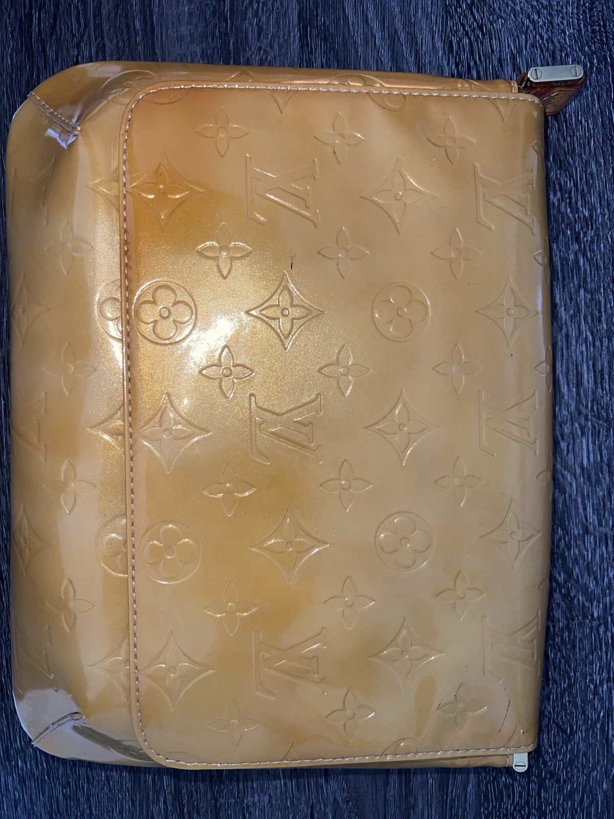 LOUIS VUITTON Thompson Street Monogram Vernis Leather Yellow Shoulder Bag M91071