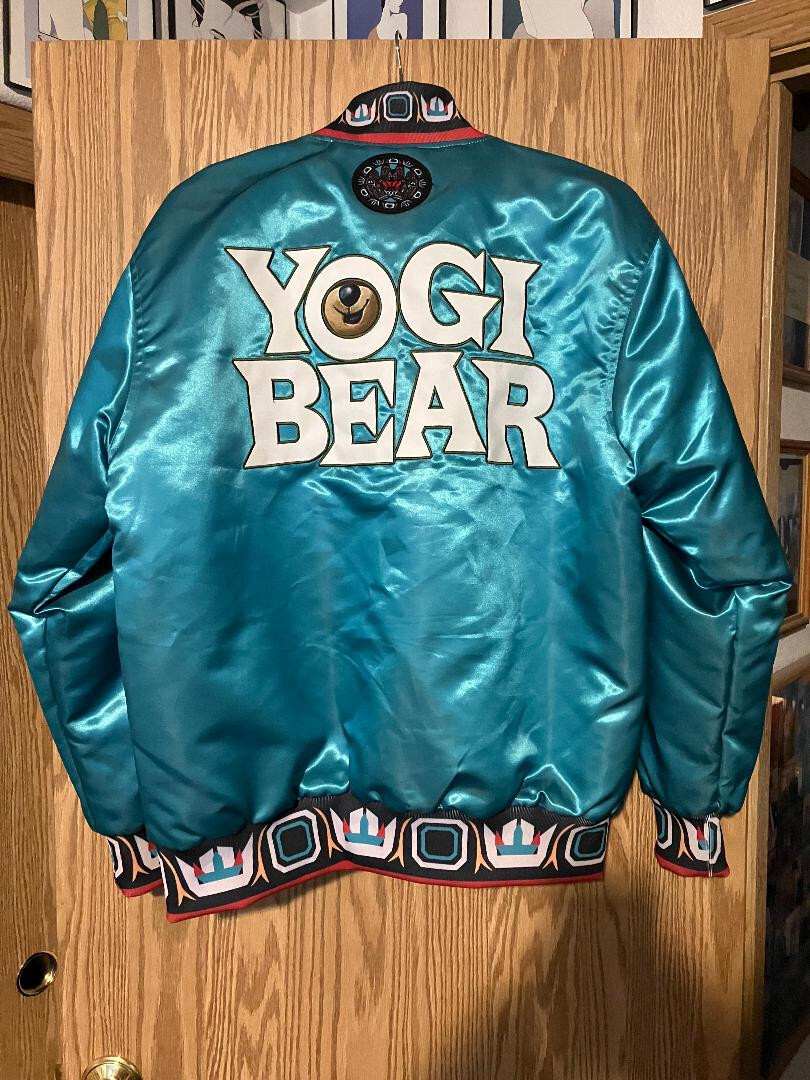 HEADGEAR YOGI BEAR VANCOUVER MEN’S SATIN JACKET (Size Large)