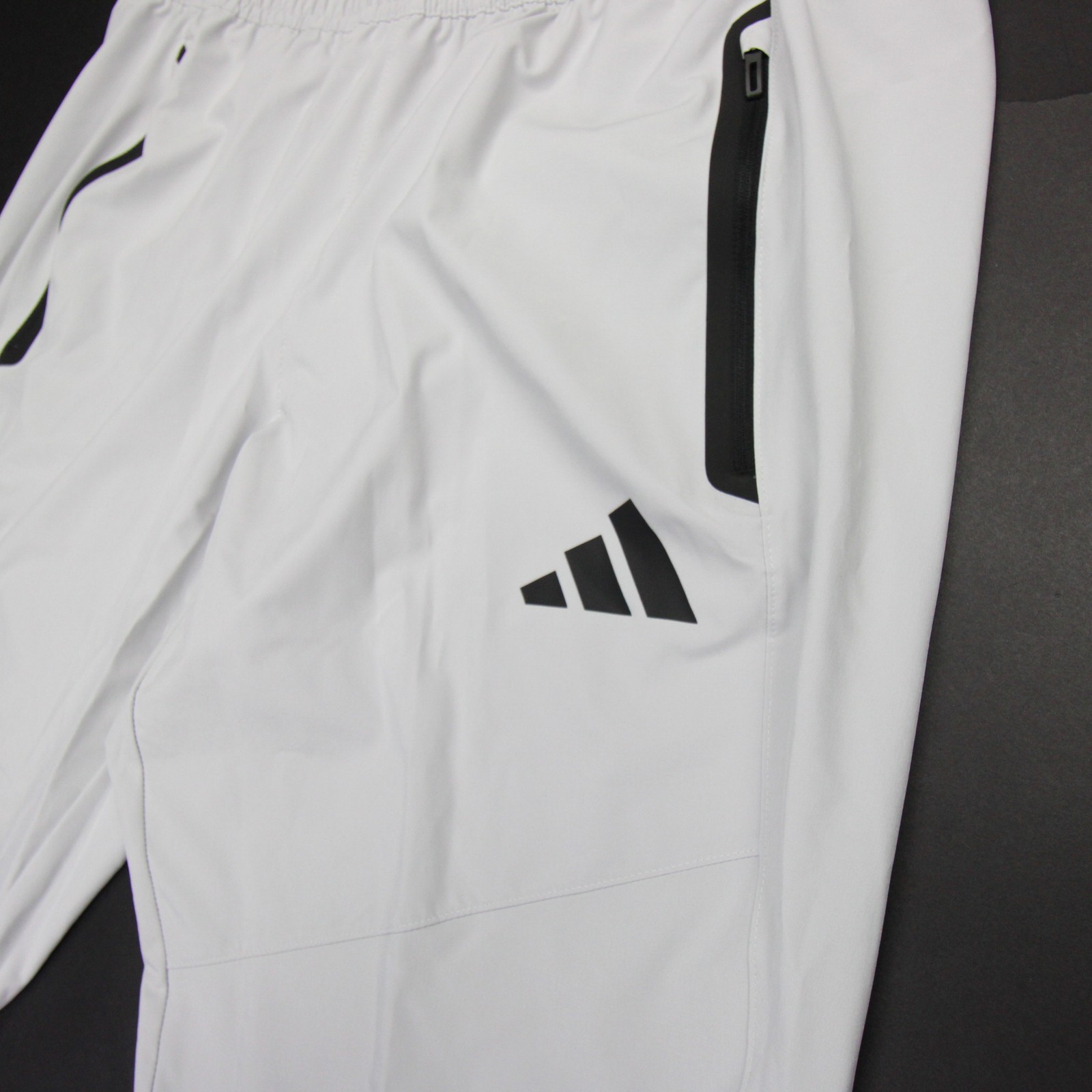 adidas Athletic Pants Men’s Light Gray New with Tags Multiple Sizes