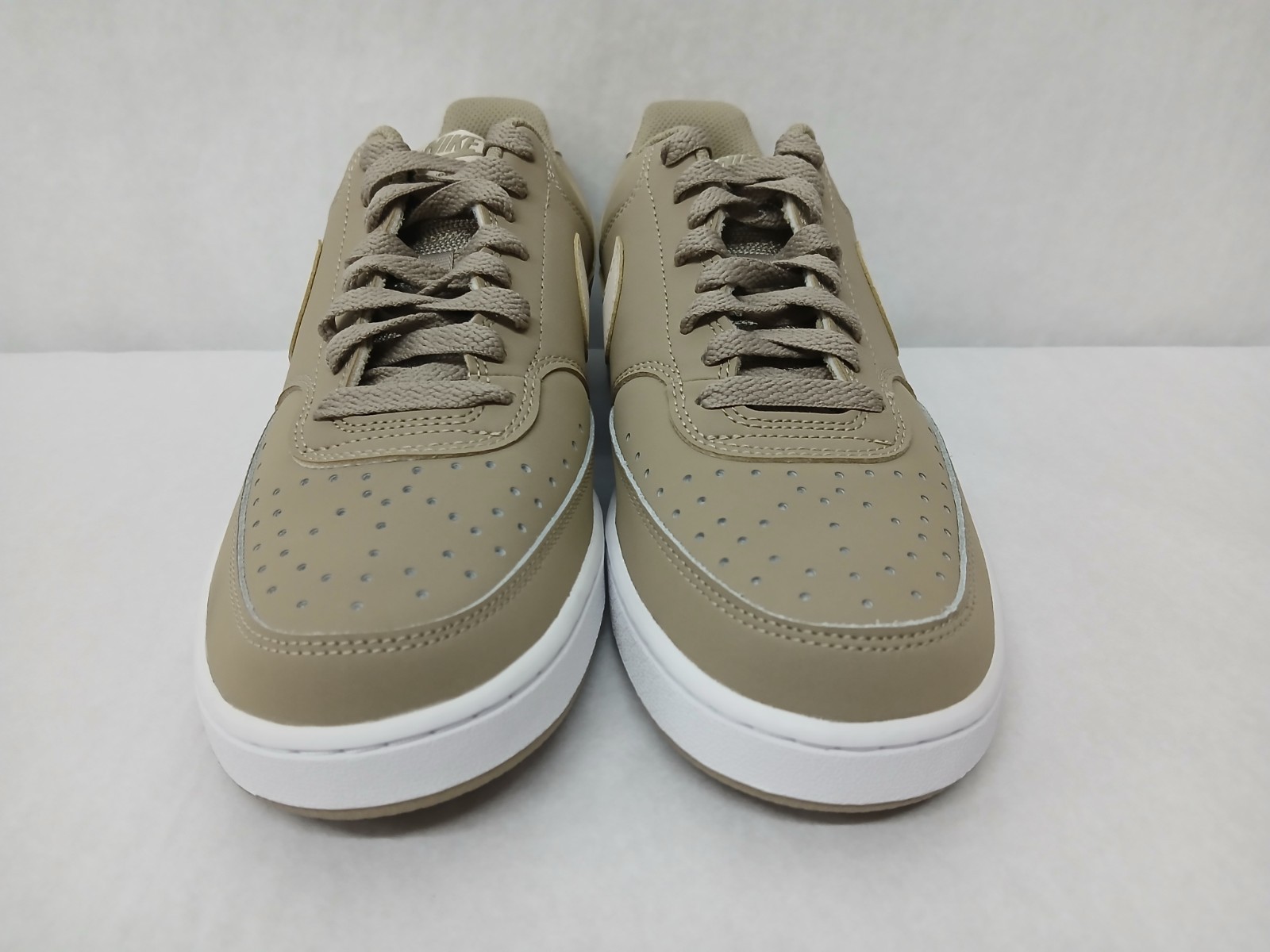 Nike Men’s Court Vision Low Casual Shoes HM6193-247 Khaki Saddrift White Sz 8.5