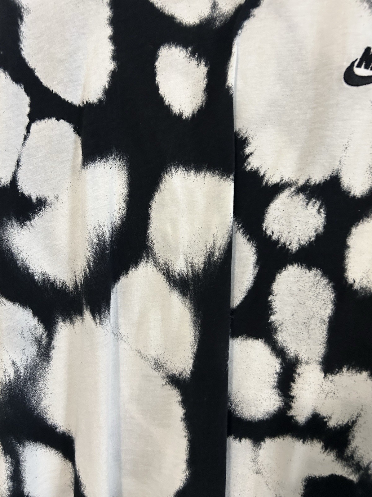 Nike Sportswear Men’s Large Black White Tie Dye T Shirt & Shorts Matching Set L