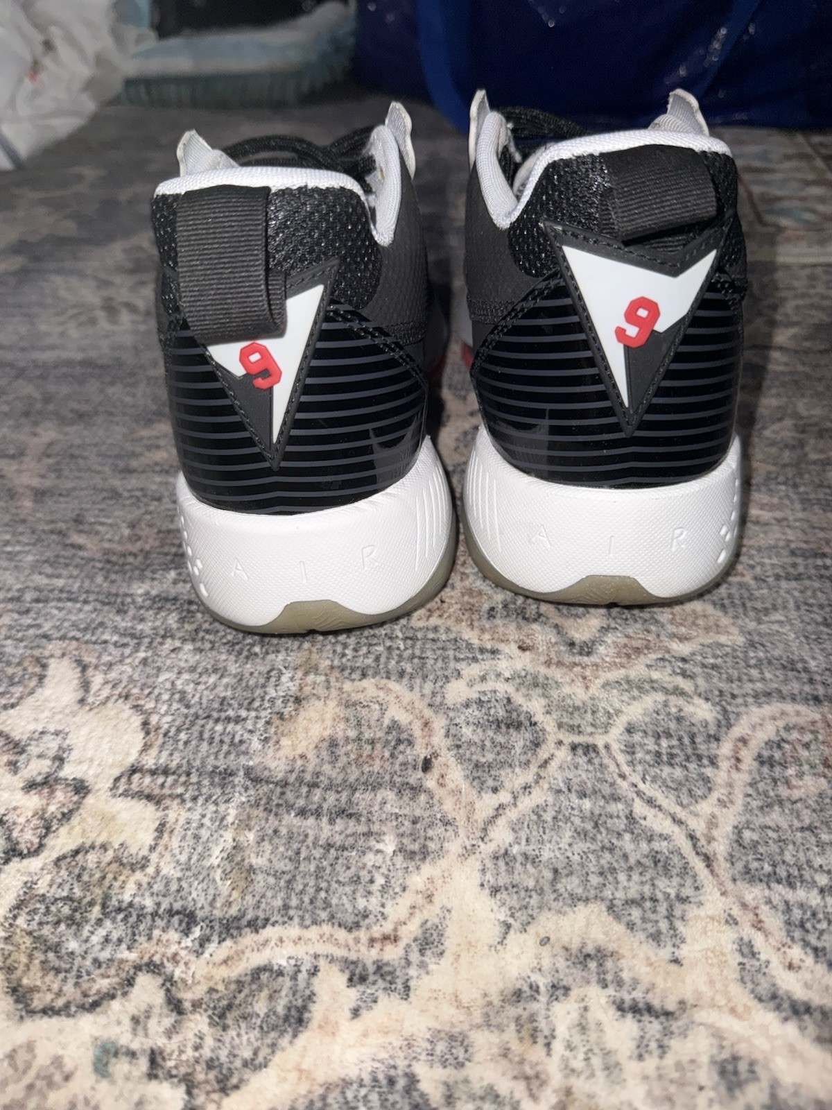 Jordan Air Jordan Zoom ’92 Unisex Kids US 5.5Y Black/White/Red CN9138-001