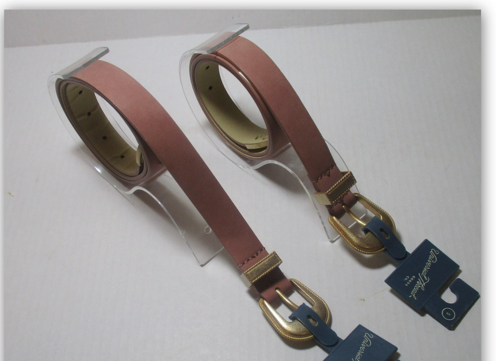 Universal Thread women’s belt BLUSH 7/8 inch wide Man Made Materials Small