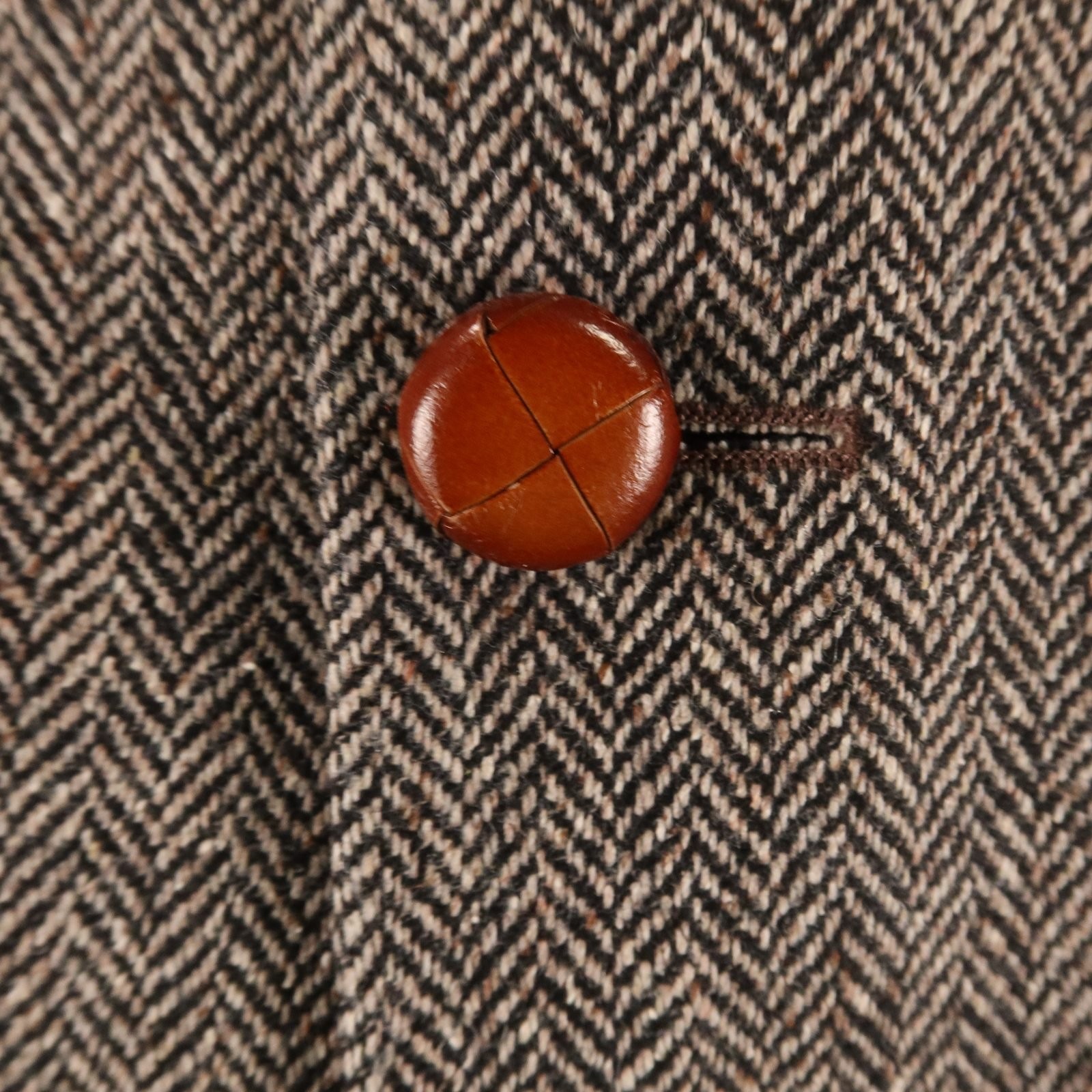 Tweed Jacket 46R XL Gray Herringbone Wool Silk Elbow Patches Wooden Buttons