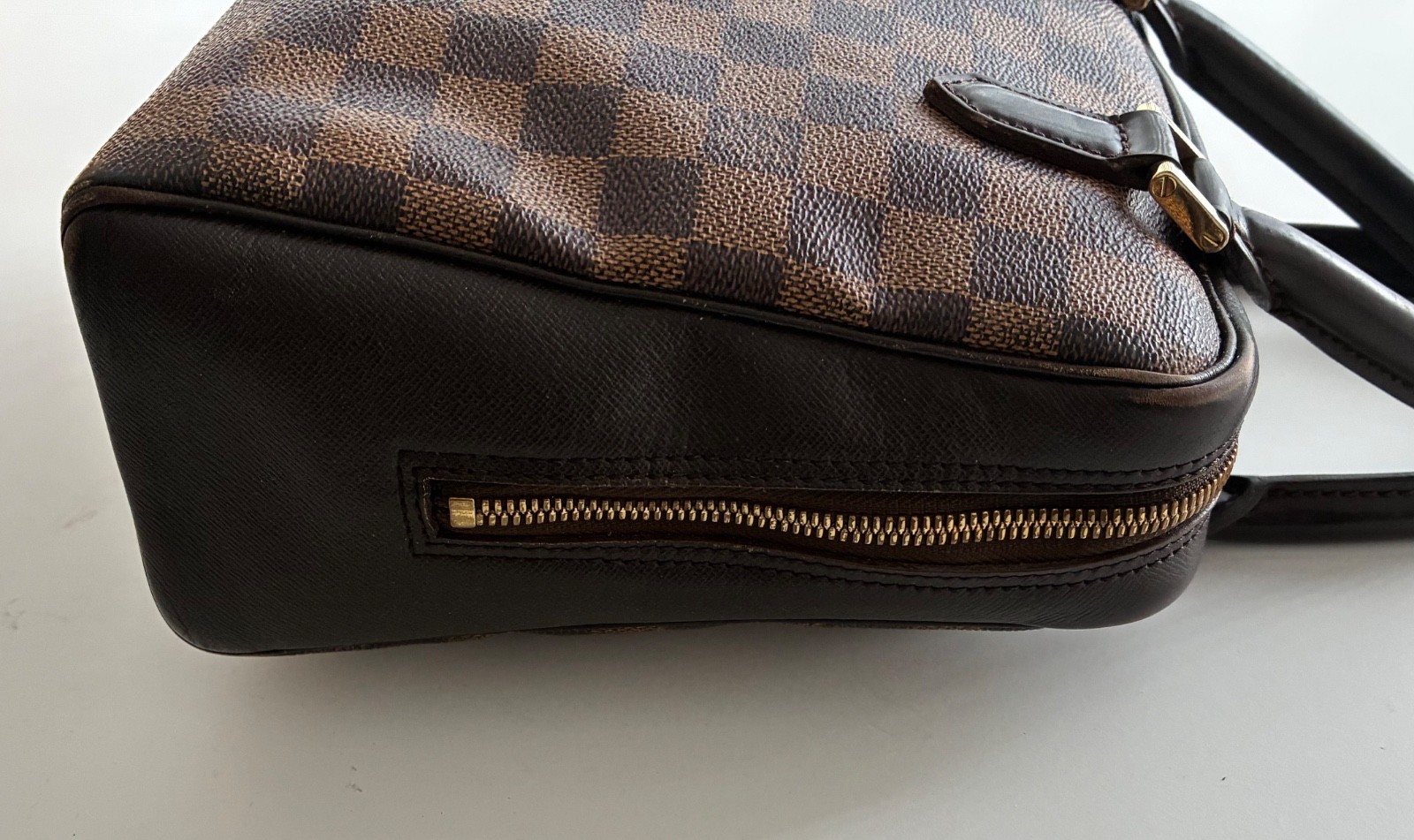 Louis Vuitton Damier Ebene Handbag – Authentic