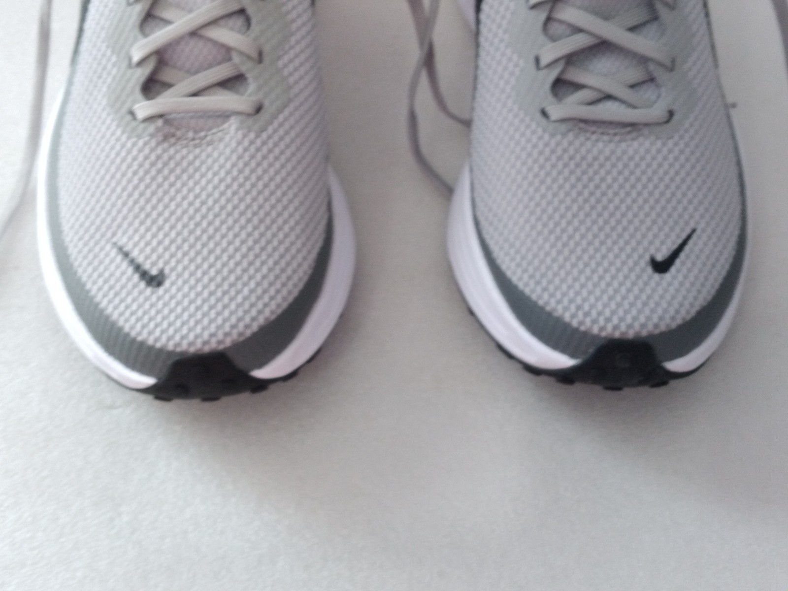 Nike Revolution 8 HJ9198-004 Light Smoke Grey Black Men’s 10 Athletic Sneakers