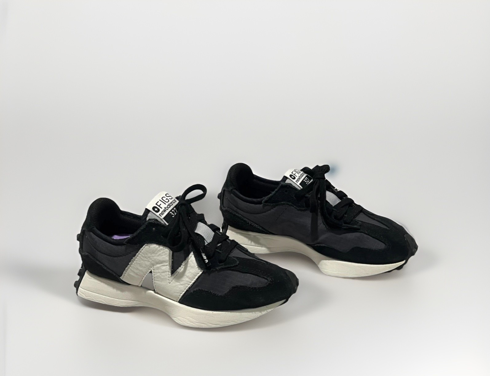 FIGS New Balance 327 Black – Men’s 4.5 Women’s 6 EU 37