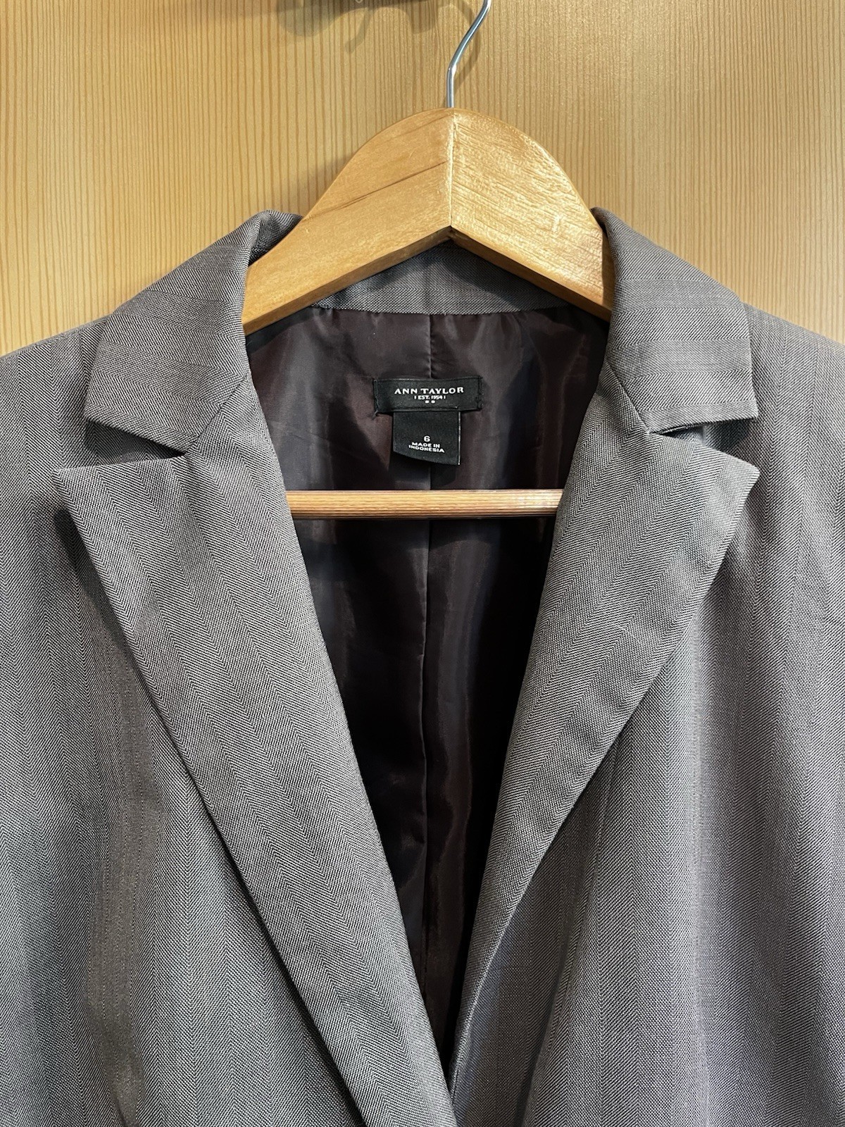 Ann Taylor Women’s Gray One Button Blazer Stretch Lined Size 6