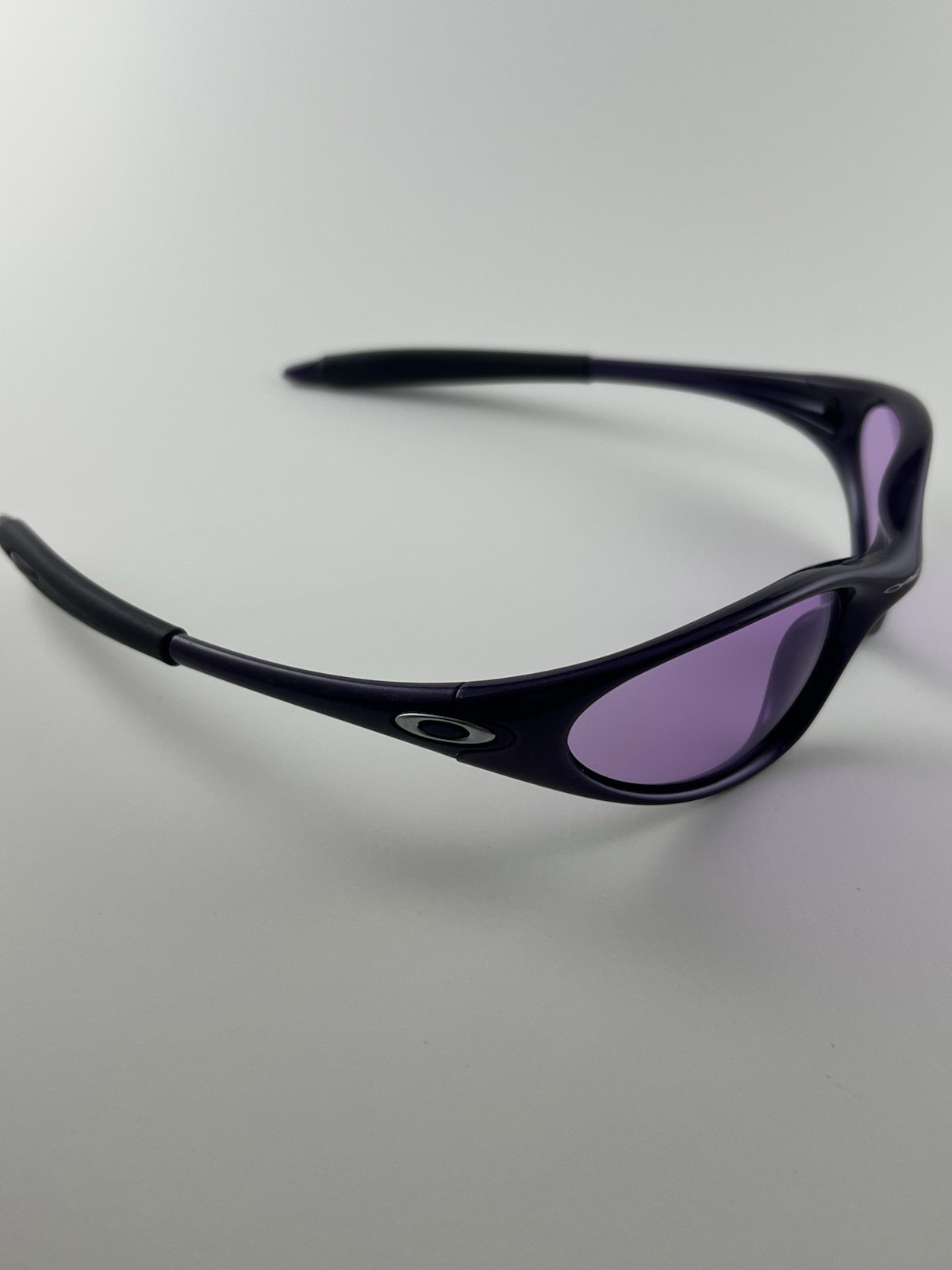 Oakley Minute 1.0 Violet Purple Frame Violet Lens+Box 04-090 Silver Icons XX NEW