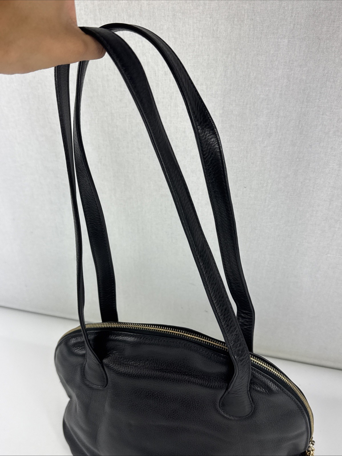 Comtesse When Angels Travel Kelly Bag 14.5″ X 11″ Black
