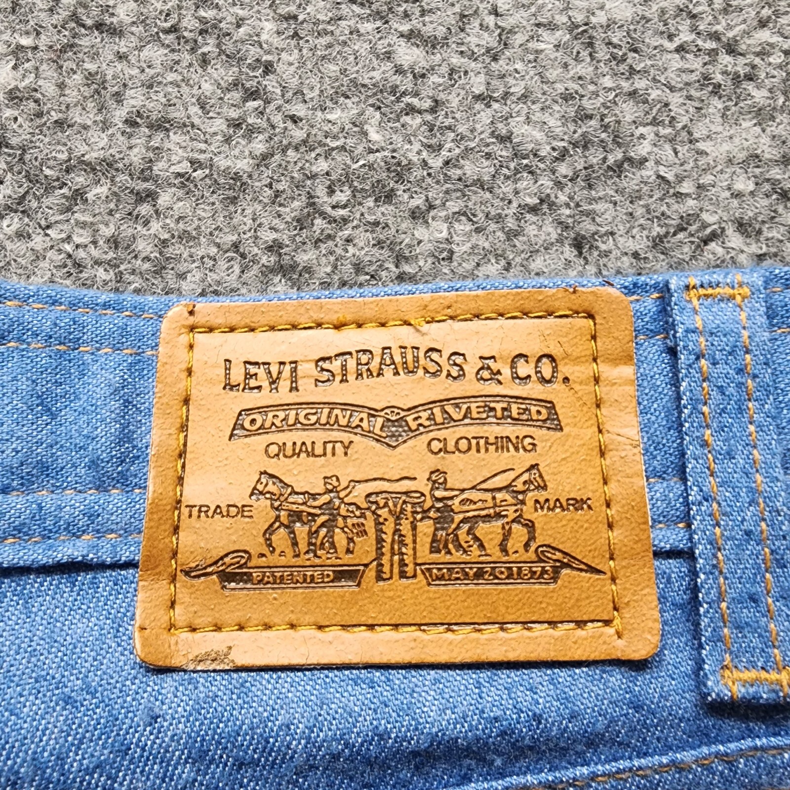 Vintage 70s Levis Light Wash Mens Boot Cut Denim Jeans Brown Leather Tab 34X29