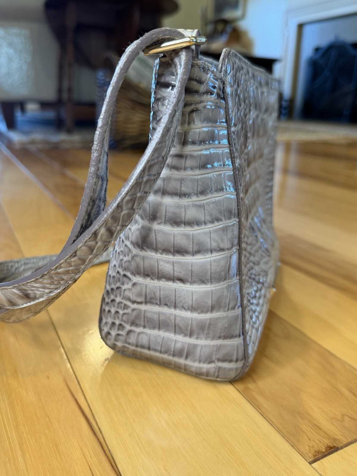 Brahmin Melbourne Gray Croc Embossed Leather Shoulder Bag Purse Gold Hardware