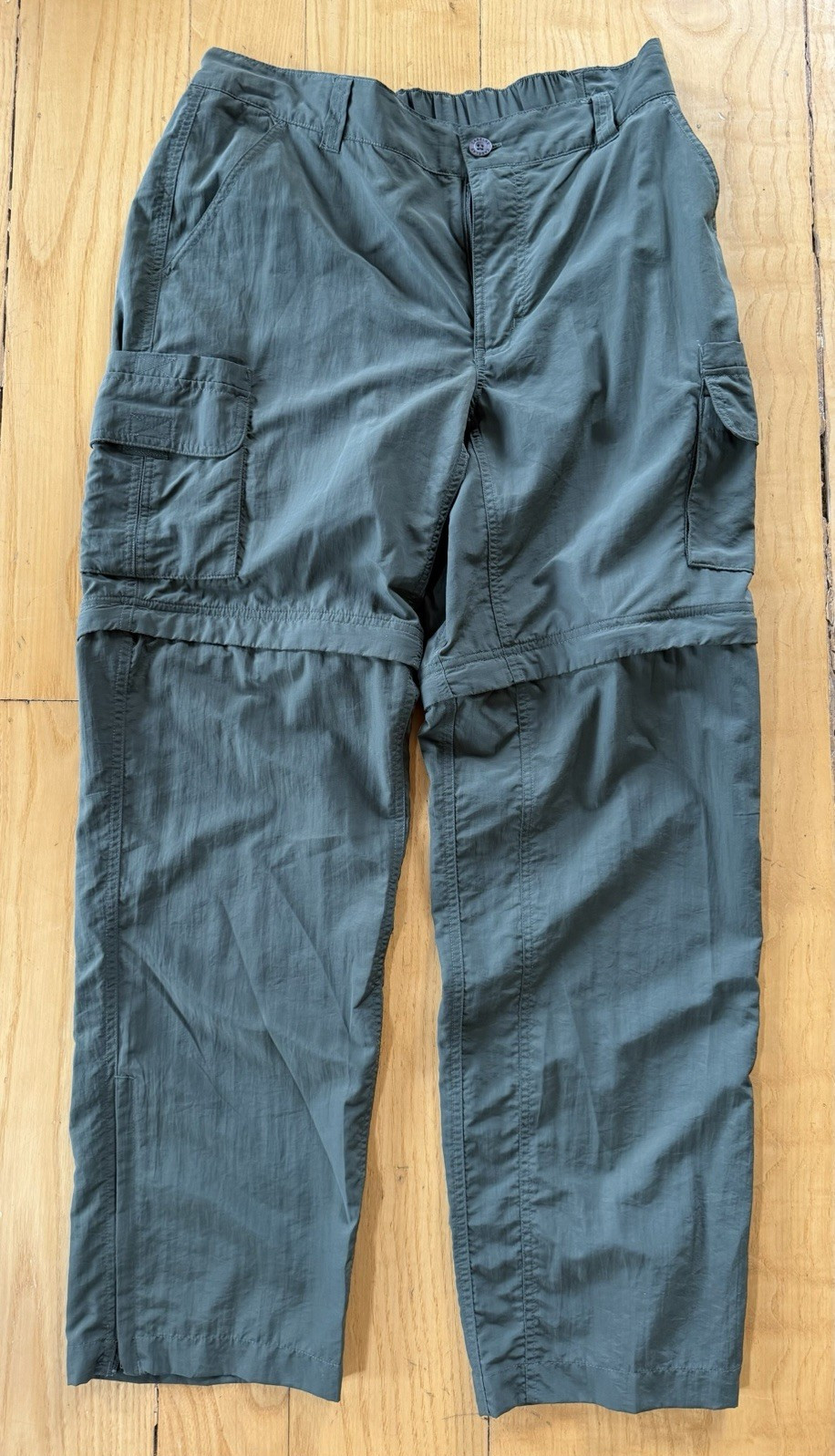 Cabela’s Men’s Classic Fit Gray Cargo Pants L Regular 37-40 Waist Straight Leg