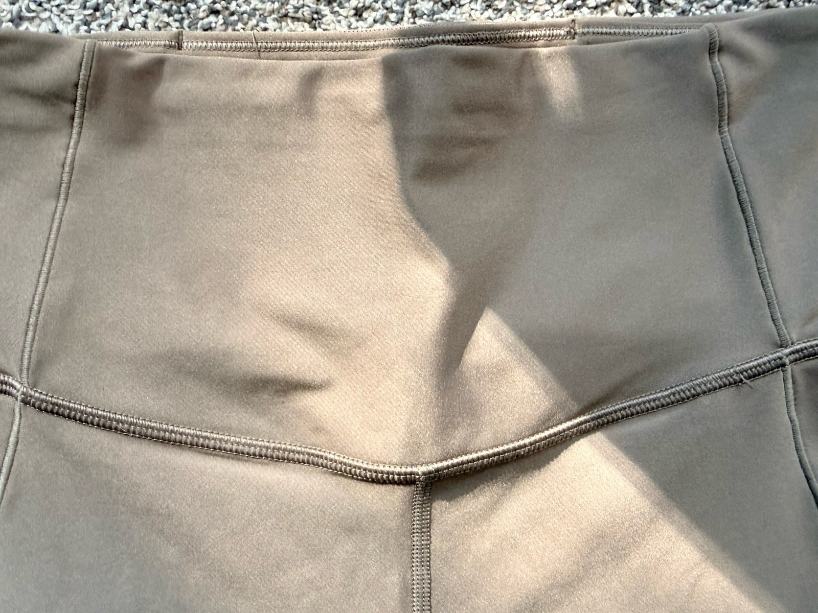 All in Motion High Rise Athletic Leggings Women’s S – Taupe – Side Zip Pocket