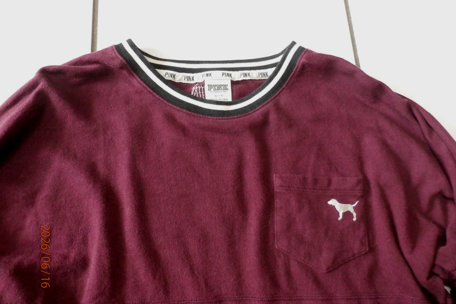 Victoria’s Secret Pink Bling Sequin Varsity Crew Sweatshirt Top Small logo i323
