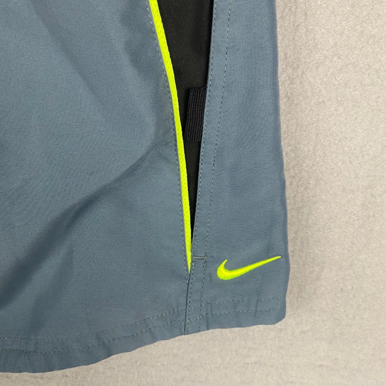 Nike Volley Core Contend Men’s Gray Black Neon Athletic Swim Trunks Shorts XL