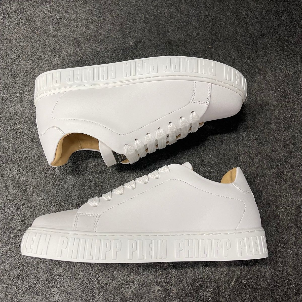 PHILIPP PLEIN Nappa Leather Low Top Sneaker Women’s Size 35/US 5 White