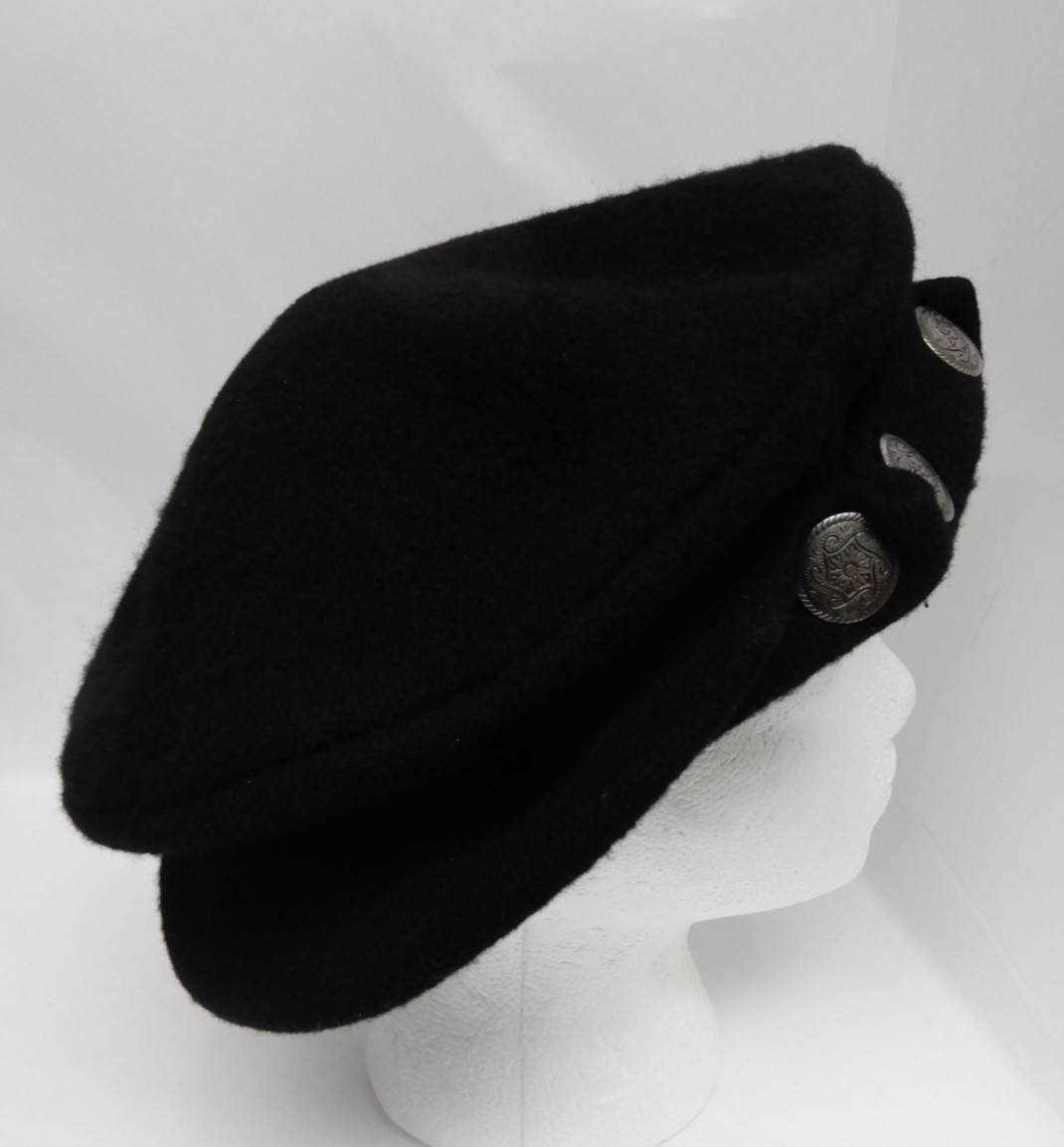 VTG Black Slouch Brim Hat w/ Silver Buttons Hoodlums Wool Renaissance Beret EUC