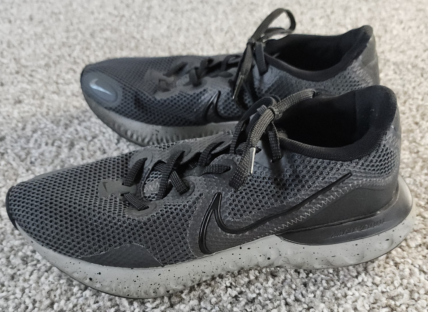 Nike Renew Run Anthracite Cool Black Grey Mens 8.5 Running Shoes CZ9263-001