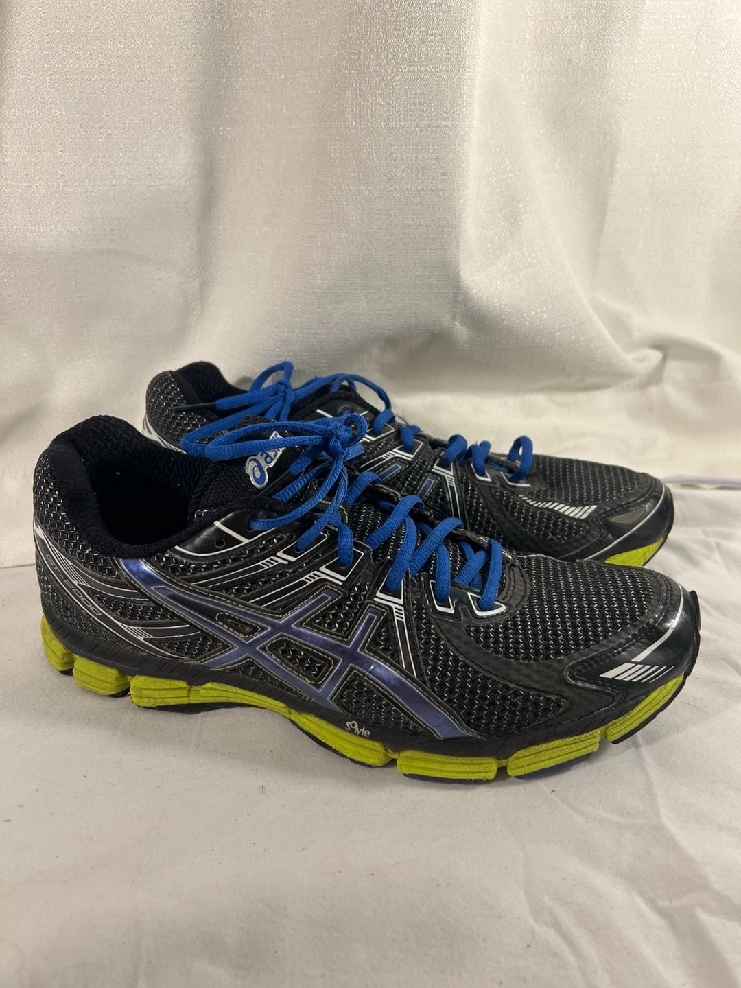 ASICS GT-2000 ‘Lightning Fire’ Men’s Running Shoes (Model T2K2N)