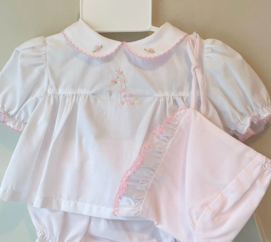 NWT Petit Ami White Pink 3p Giraffe Diaper Dress Set Newborn & Hat Baby Girls 0