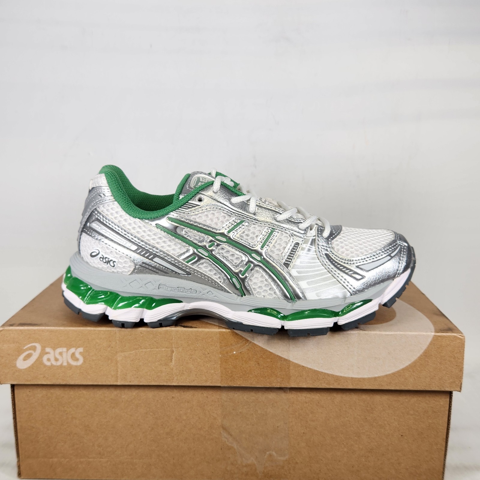 Size 5.5 – ASICS Gel-Kayano 12.1 – White / Pure Silver / Green – Womens