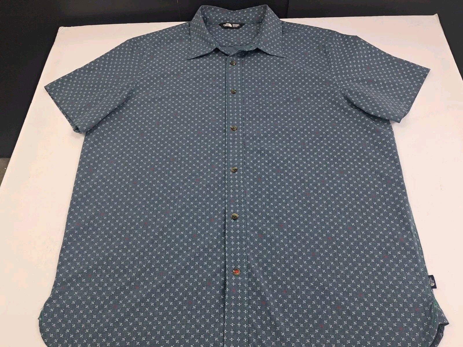 The North Face Men’s Short Sleeve Button Up Shirt Size XXL #5781