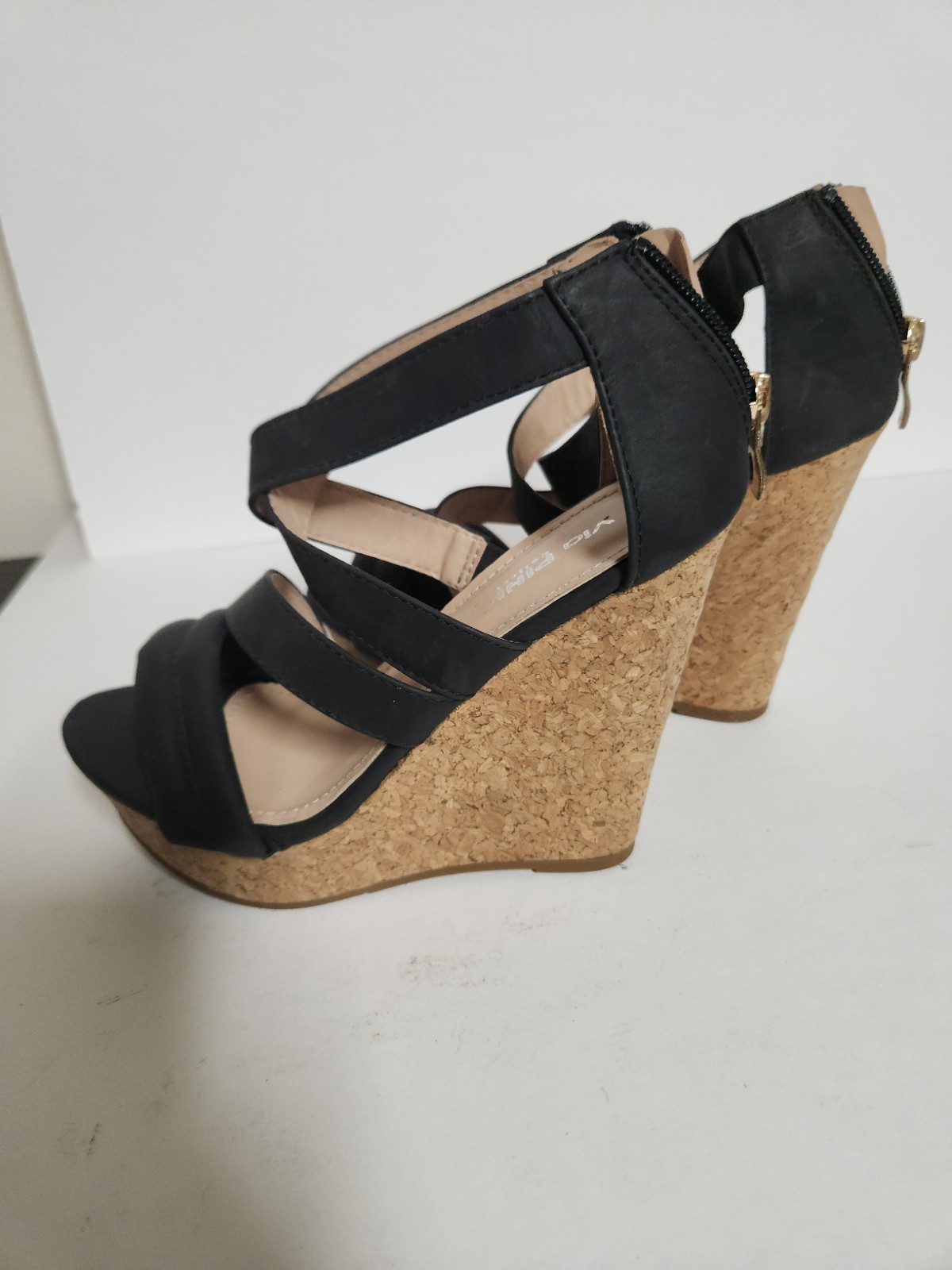 Via Pinky Collection Black Strappy Cork Platform Wedge Sandals Back Zip Women…