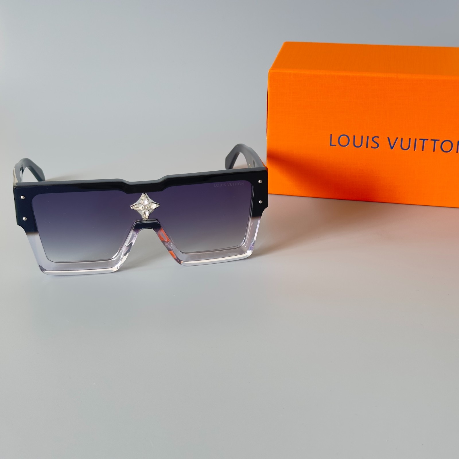 Louis Vuitton Z1736W Crystal Flower Blue Gradient Lens Sunglasses
