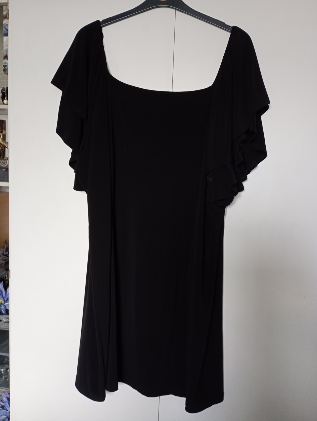 Simply Be. Black Flutter Sleeve Top. Size 32. New With Tag. Plus Size Clothing.